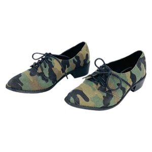 Dolls Kill x Shellys of London Camo Print Lace Up Oxfords Size 6.5